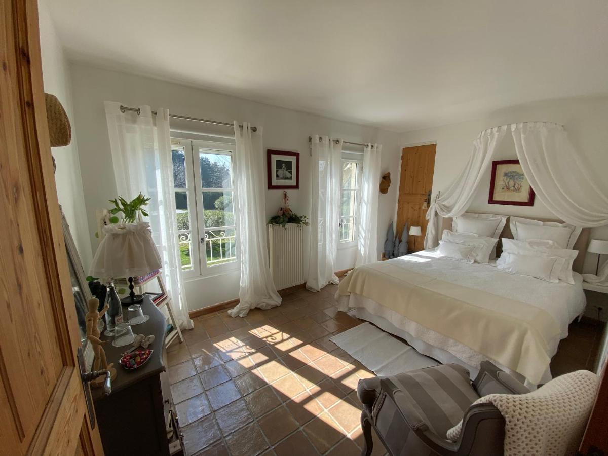 La Ferme De Gigognan Bed & Breakfast Avignon Eksteriør bilde