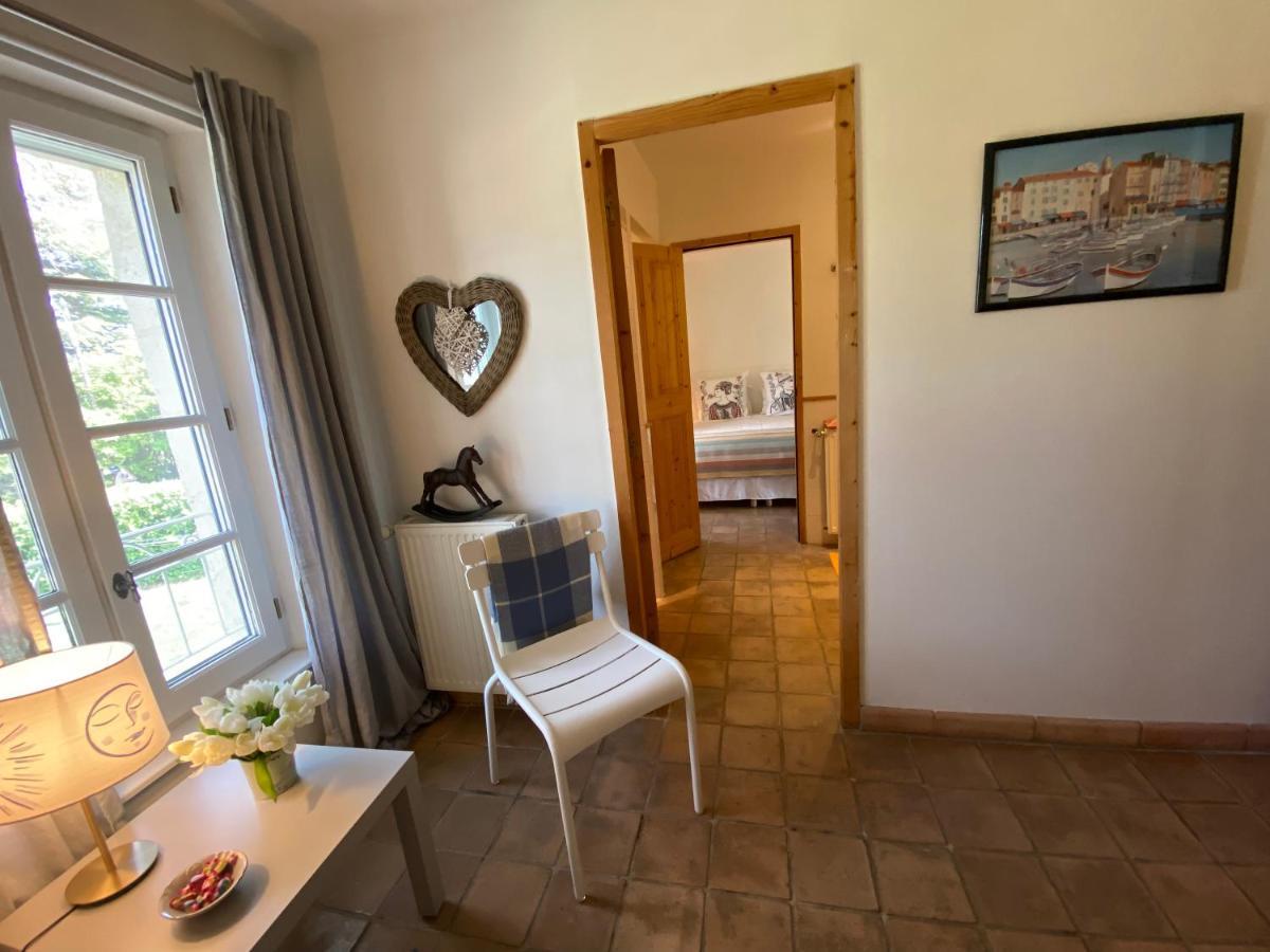 La Ferme De Gigognan Bed & Breakfast Avignon Eksteriør bilde