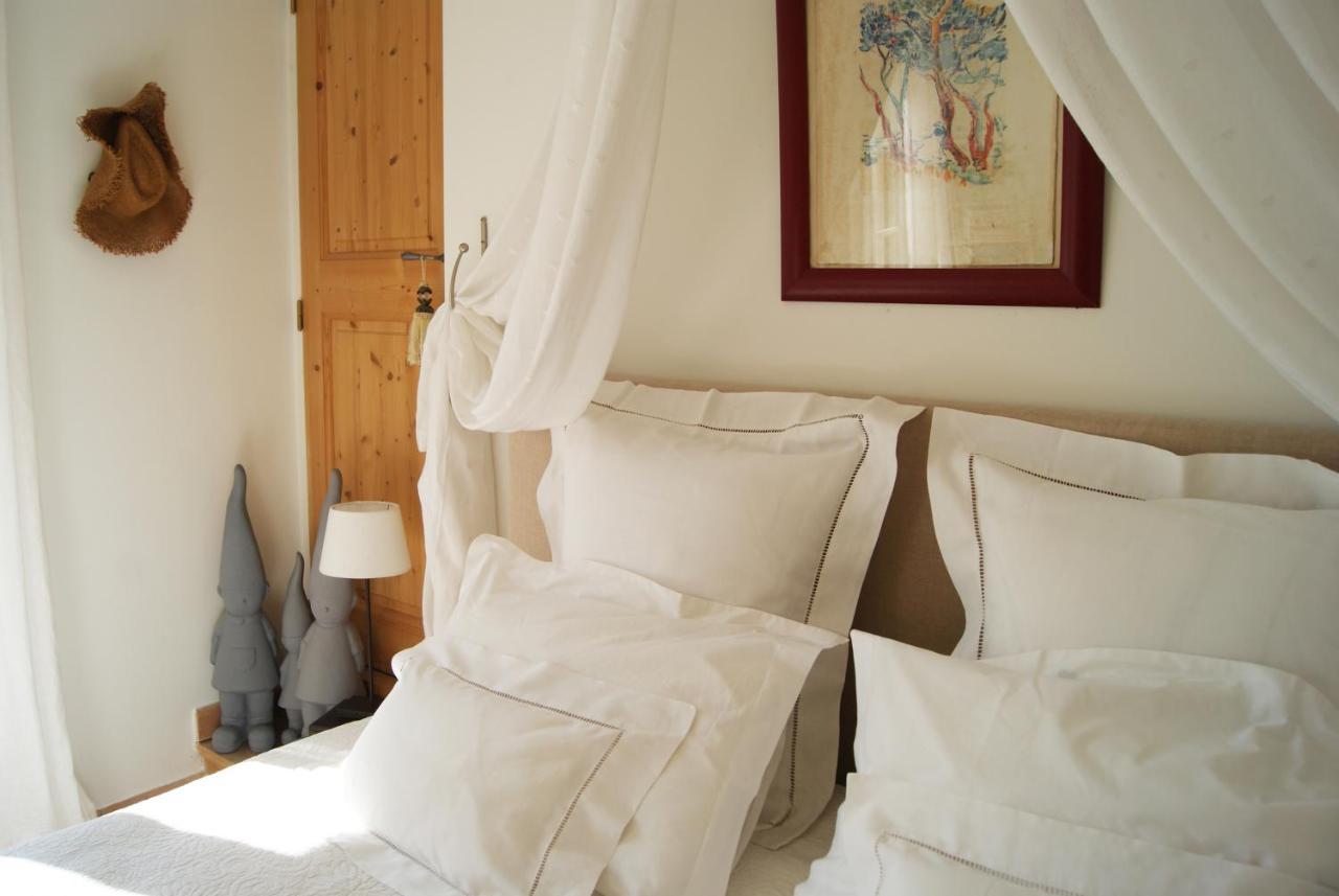 La Ferme De Gigognan Bed & Breakfast Avignon Eksteriør bilde