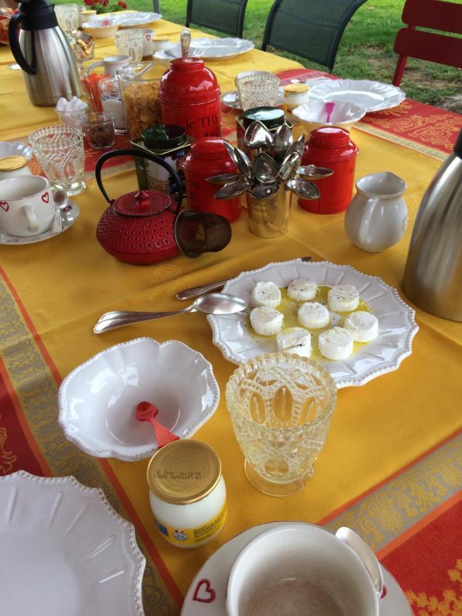 La Ferme De Gigognan Bed & Breakfast Avignon Eksteriør bilde
