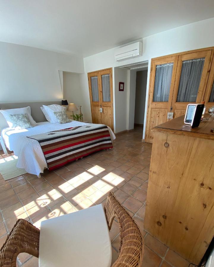 La Ferme De Gigognan Bed & Breakfast Avignon Eksteriør bilde